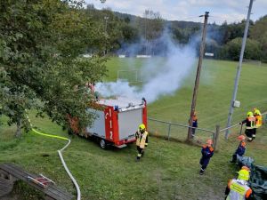 Plötzlich auftretender Rauch aufgrund eines Gefahrgutbrandes